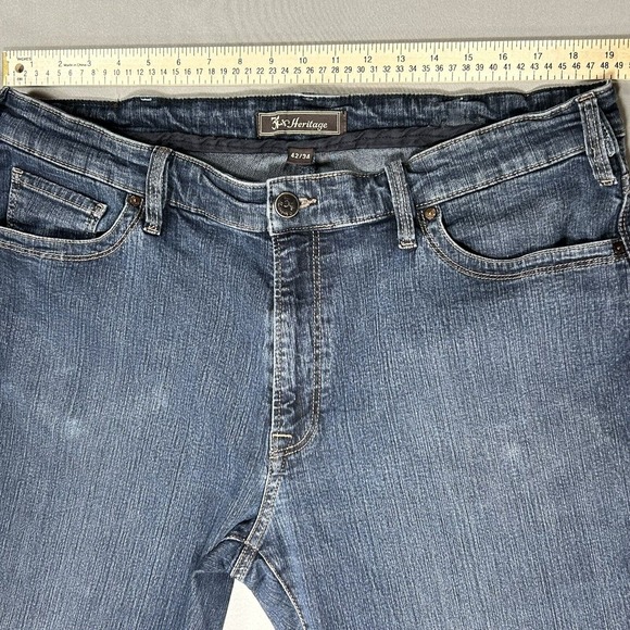 34 Heritage Jeans Men's 42x34 Blue Medium Wash Denim Straight Leg Measures 38x29 - Picture 4 of 14